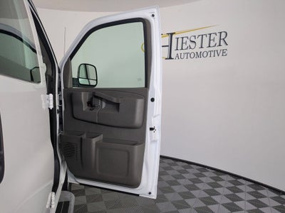 2025 Chevrolet Express Cargo WT