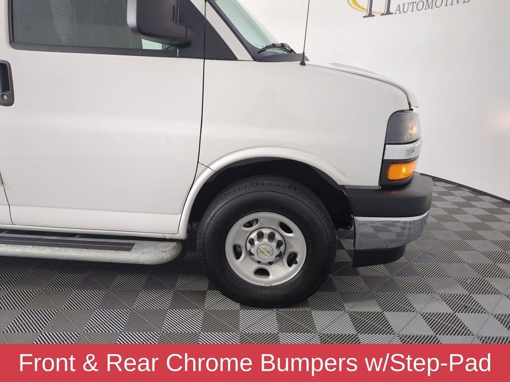 2025 Chevrolet Express Cargo WT