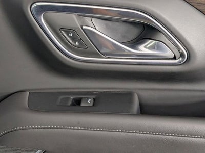2023 GMC Yukon XL SLE