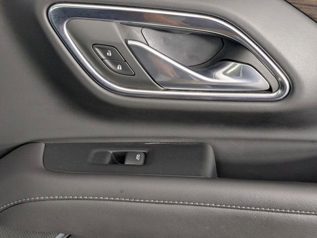 2023 GMC Yukon XL SLE