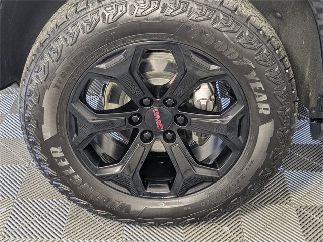 2025 GMC Yukon XL AT4