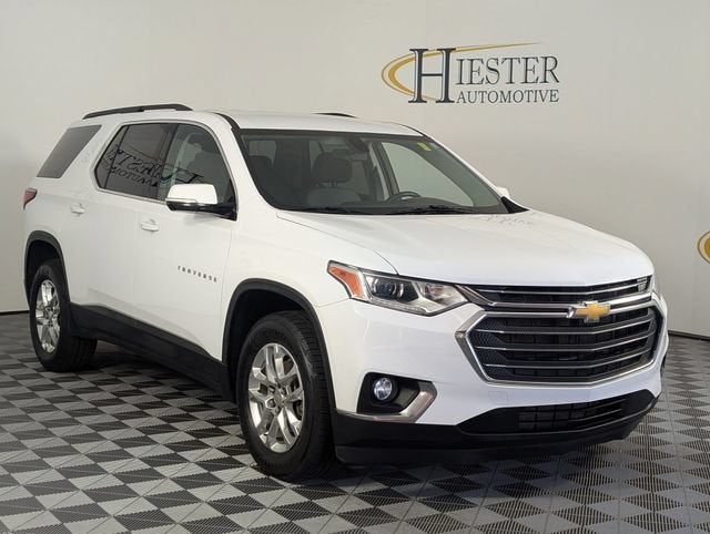 2020 Chevrolet Traverse LT Cloth