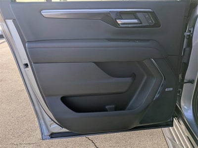 2025 Chevrolet Suburban RST