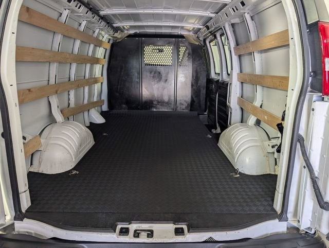 2024 GMC Savana Cargo 2500 Work Van