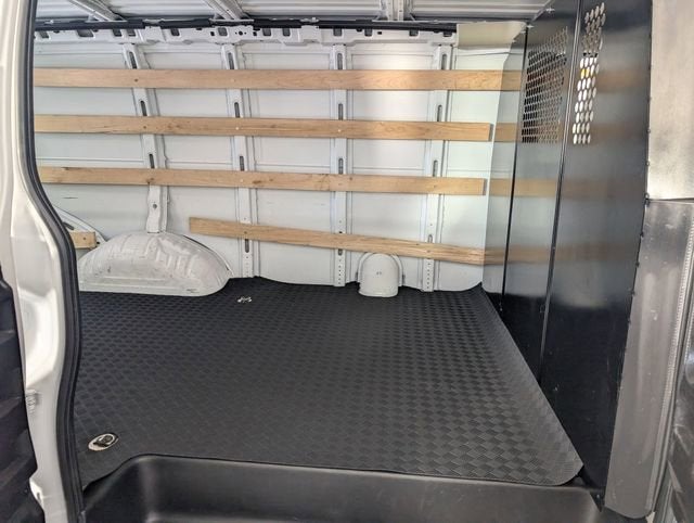 2024 GMC Savana Cargo 2500 Work Van