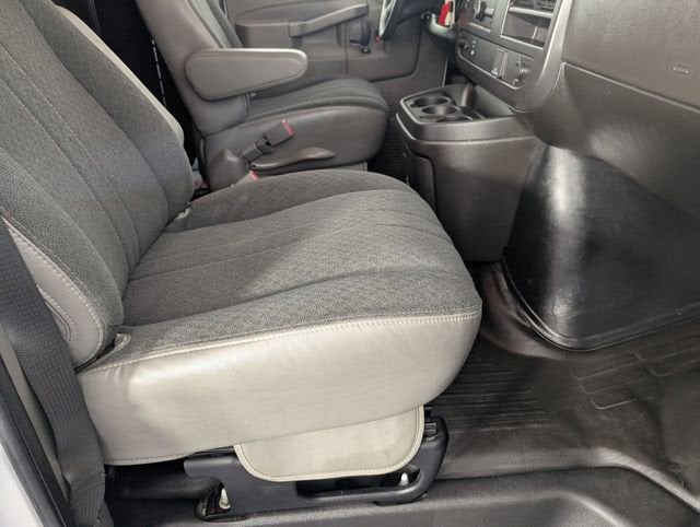 2024 GMC Savana Cargo 2500 Work Van