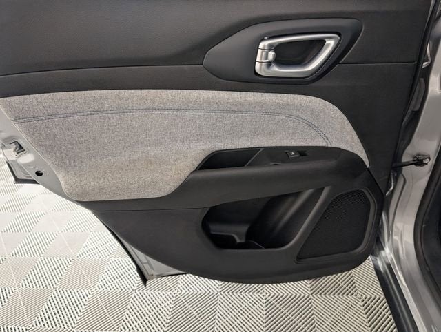 2023 Jeep Compass Sport