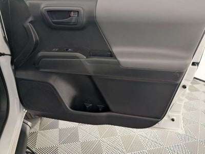 2022 Toyota Tacoma 4WD SR