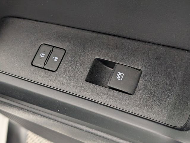2022 Toyota Tacoma 4WD SR