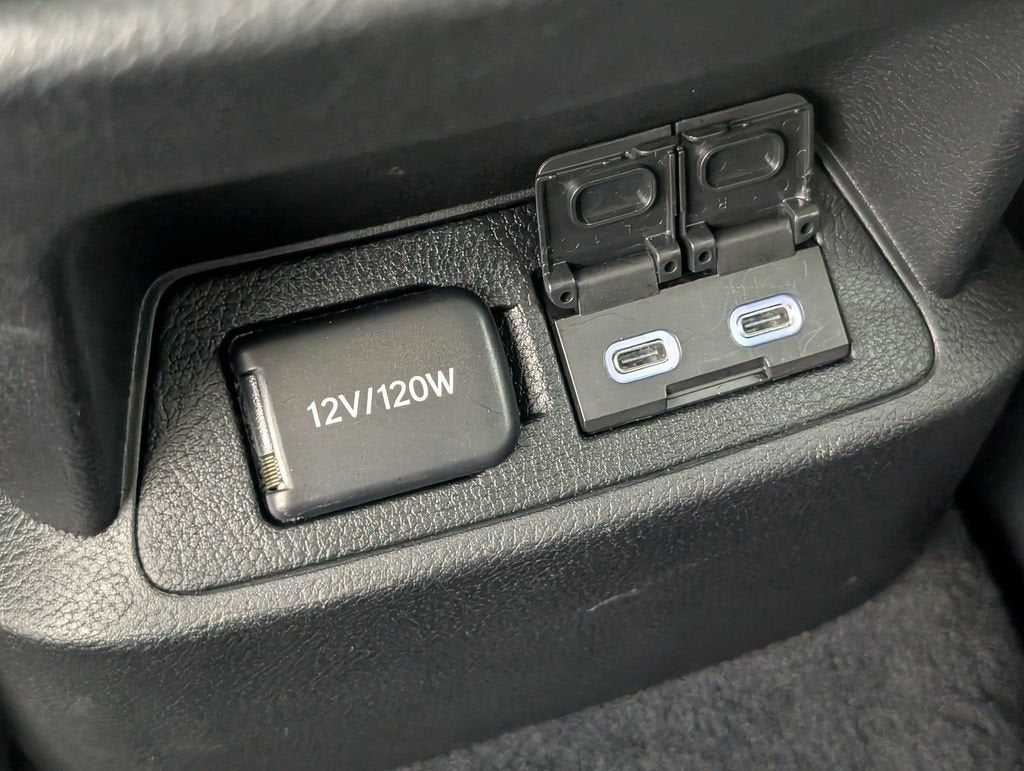 2022 Lexus ES 300h Ultra Luxury