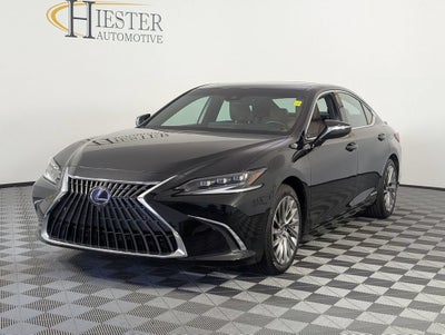 2022 Lexus ES 300h Ultra Luxury