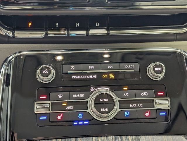 2021 Lincoln Navigator L Black Label