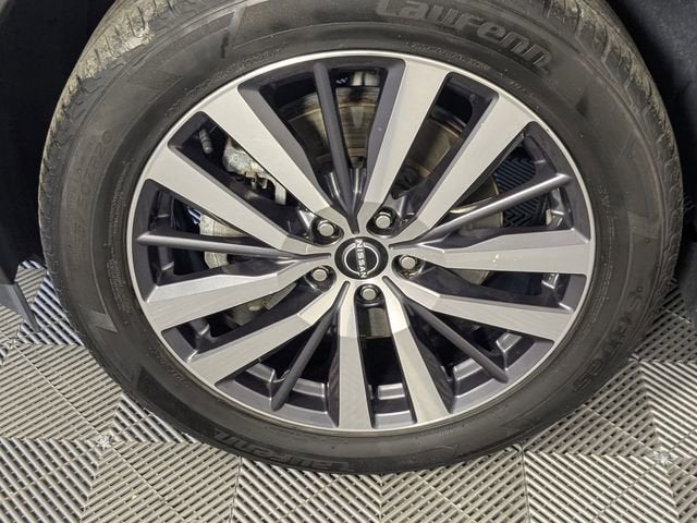 2022 Nissan Pathfinder Platinum