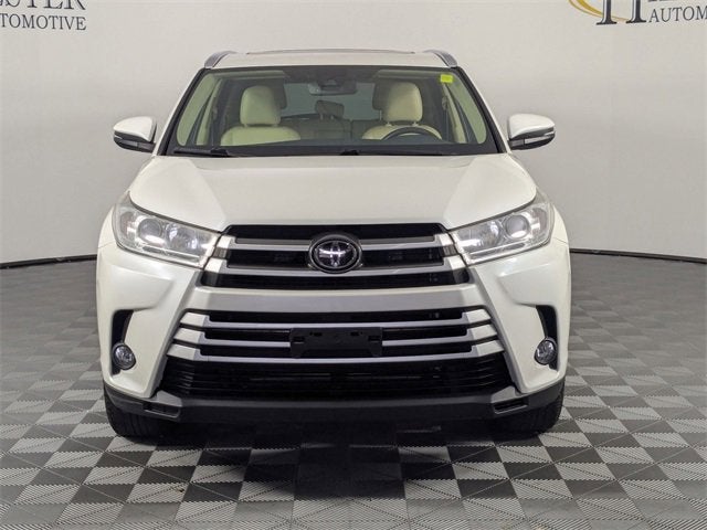 2019 Toyota Highlander SE