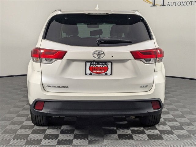 2019 Toyota Highlander SE