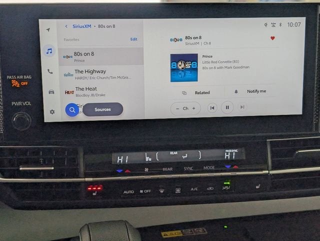 2025 Toyota Sienna XLE