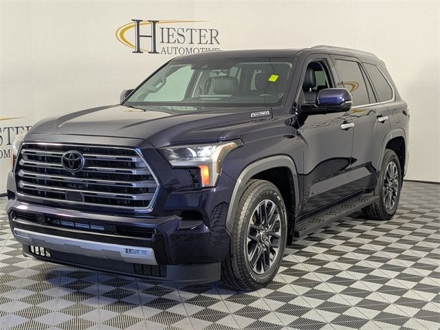 2024 Toyota Sequoia SR5
