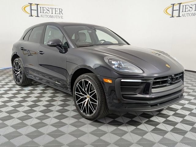 2023 Porsche Macan T