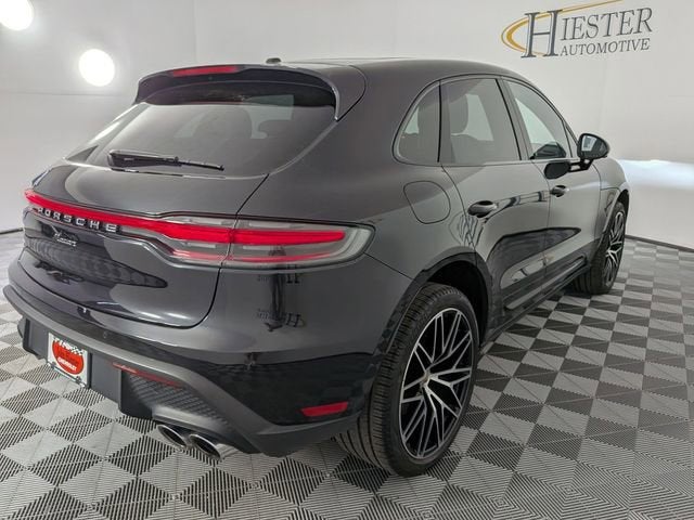 2023 Porsche Macan T