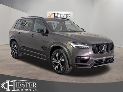 2023 Volvo XC90 Recharge Plug-In Hyb Plus Dark Theme