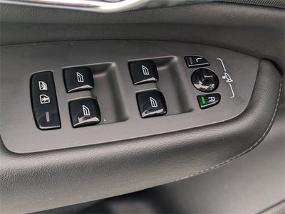 2023 Volvo XC90 Recharge Plug-In Hyb Plus Dark Theme