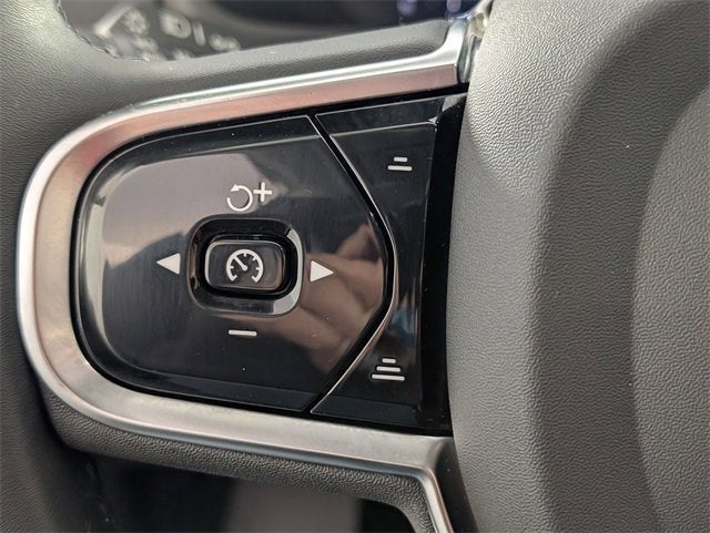 2023 Volvo XC90 Recharge Plug-In Hyb Plus Dark Theme